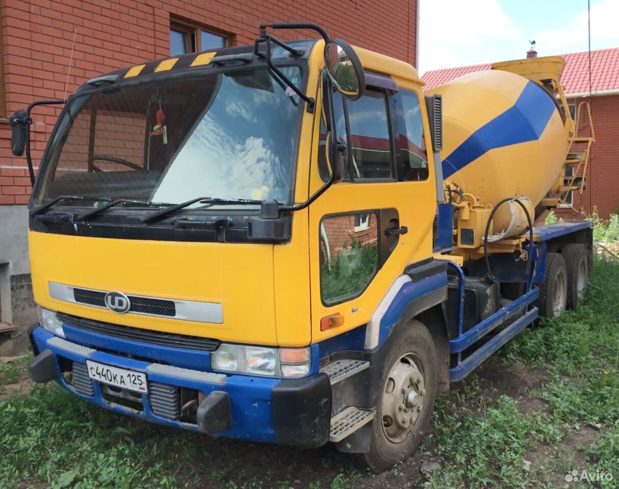 Nissan diesel ud. Nissan Diesel UD шасси 6х6. Ниссан дизель 8 тонн автобетоносмеситель. Nissan Diesel UD tractor. Купить кабину на Nissan Diesel UD.