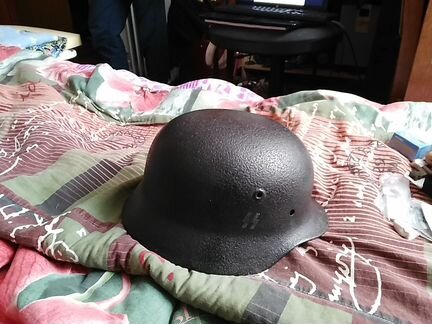 Каска (шлем) немецкая