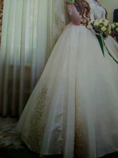 Свадебное платье цвет шампань