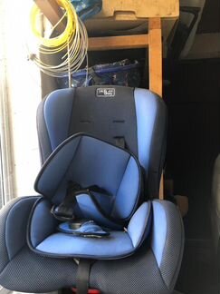 Автомобильное кресло