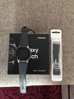 SAMSUNG Galaxy watch 4