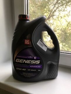 Моторное масло Лукойл Genesis Advanced 10w40