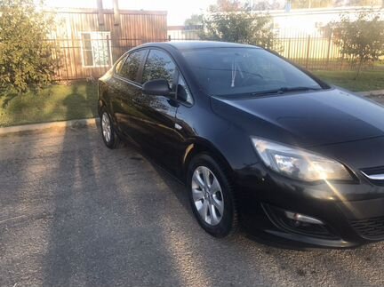 Opel Astra 1.6 МТ, 2014, 195 000 км