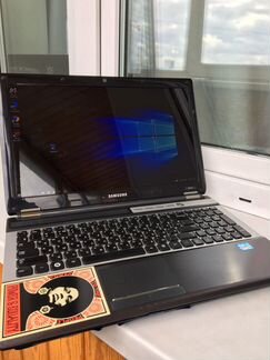 Ноутбук SAMSUNG (Core i3/3Gb/GT540M)