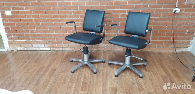 Парикмахерское кресло welonda Германия 2шт