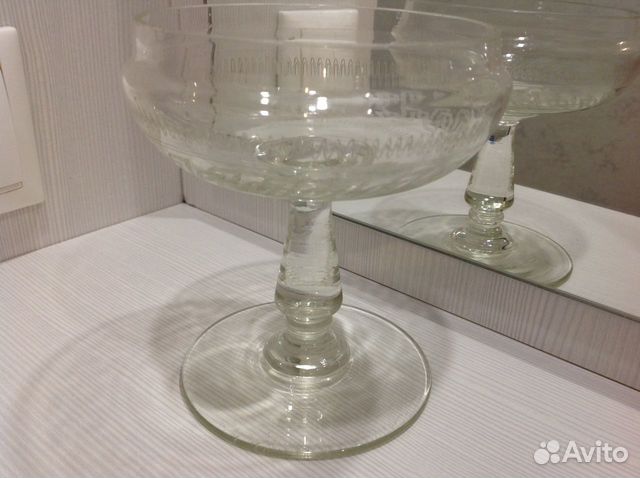 Антикварная вазочка