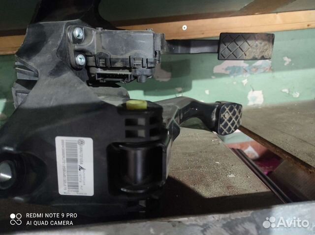 Педаль газ тормозvw polo 14 года