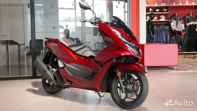 Скутер Honda PCX125