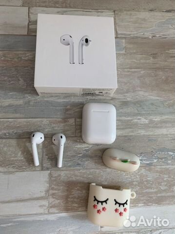 Беспроводные наушники apple airpods 1