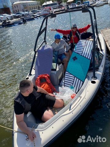 Катер-буксировщик Nautique вейксерф