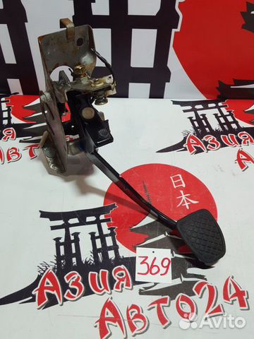 Педаль Subaru Legacy BH5 EJ20-T 2002