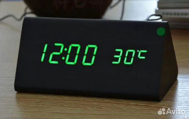 Электронные часы VST