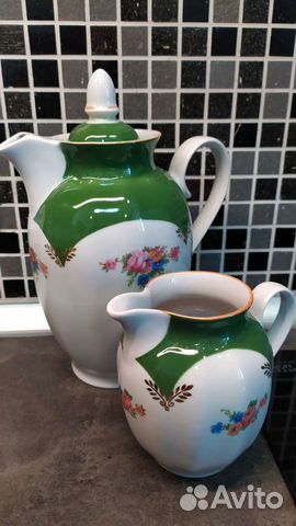 Кофейник и сливочник