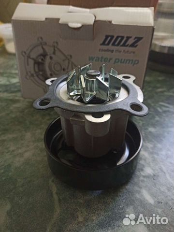 Помпа, водяной насос nissan