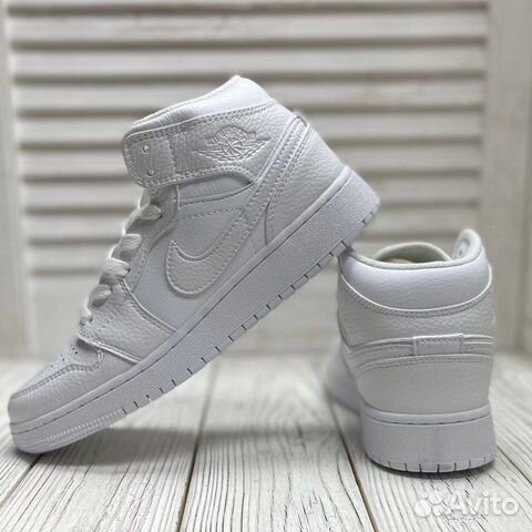 Nike Air Jordan 1 mid 36-40