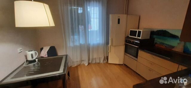 

2-к. квартира, 55 м², 3/18 эт.