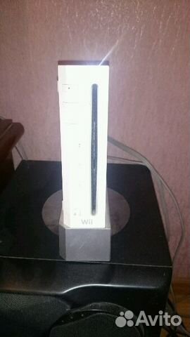 Nintendo Wii (белая) Nintendo Wii (белая)