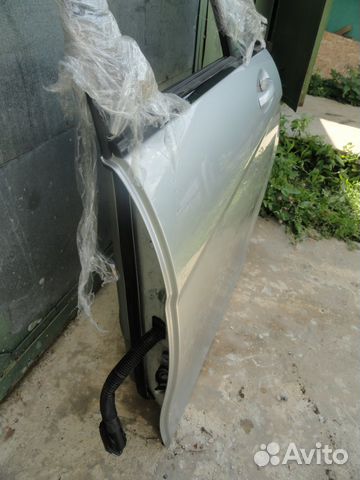 Mercedes w204 дверь задняя левая серая