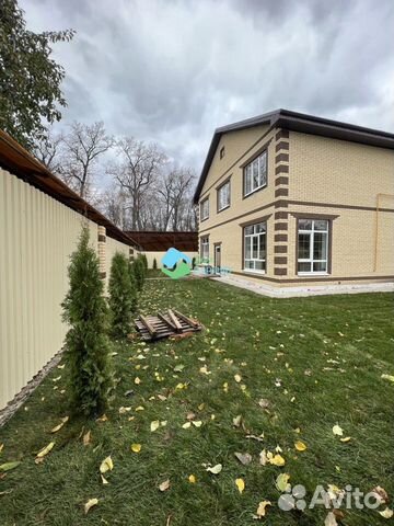 

Коттедж 200 м² на участке 7 сот.