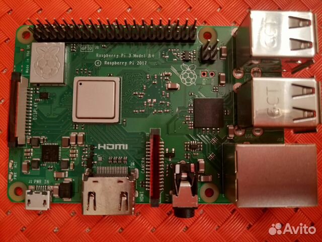 Мини компьютер Raspberry Pi 3 Model B+