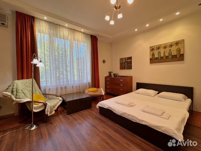 

1-к. квартира, 53 м², 3 кровати