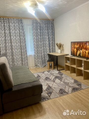 

2-к. квартира, 52 м², 4/4 эт.