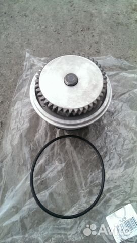 Новый насос водяной помпа LT 28-35 VAG 062121010B