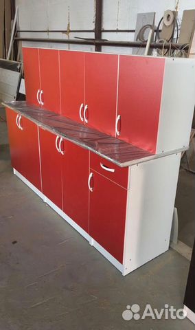 Кухня со столешницей новая. Доставим