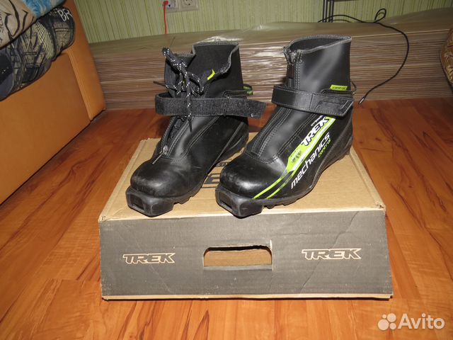 Лыжные ботинки, размер 37 Лыжные ботинки, размер 37