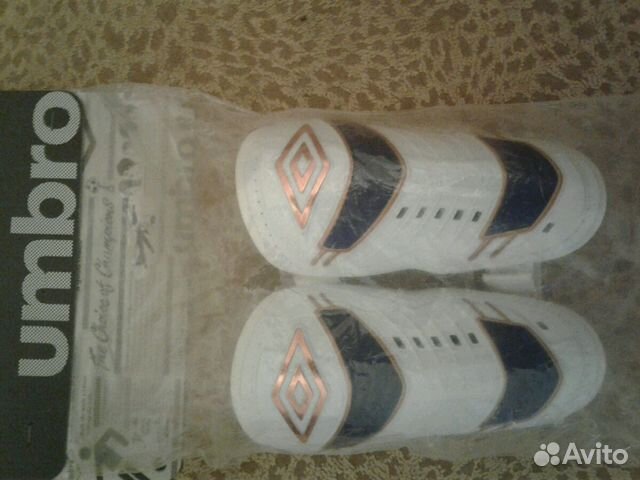 Щитки Umbro Stealth Shleld Slip p.XS