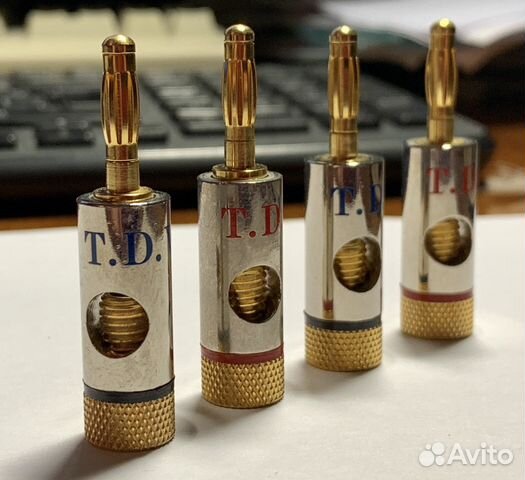 Фирменные «бананы» T.D.V. cable. Made in France. 8 Фирменные «бананы» T.D.V. cable. Made in France. 8