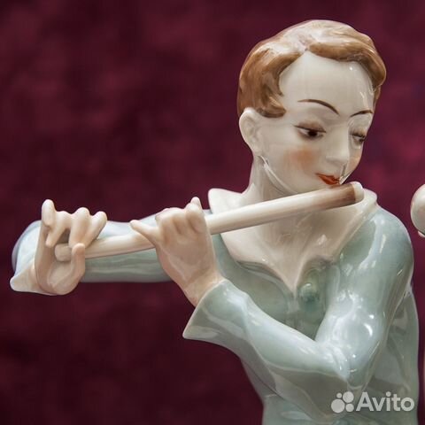Большая Статуэтка соната, музыкальный дуэт