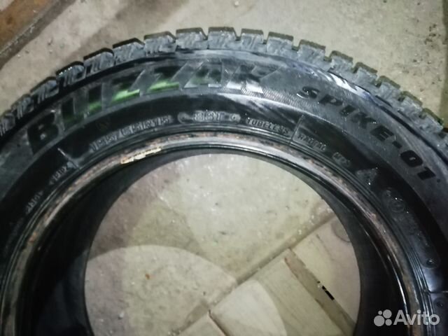 R15 Bridgestone Blizzak Spike-01 185/65