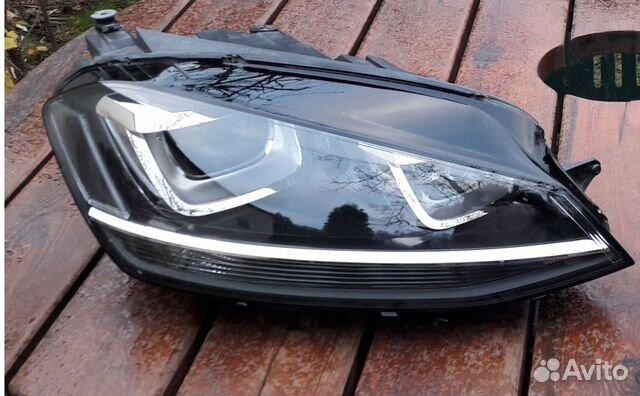 Фара правая ксенон Volkswagen Golf 7 с 2012 Фара правая ксенон Volkswagen Golf 7 с 2012