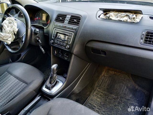 Volkswagen Polo 1.6 AT, 2017, битый, 120 000 км