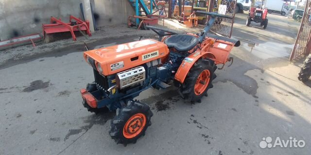 Минитрактор Kubota ZB5000