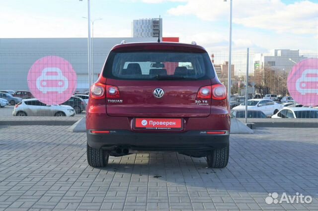 Volkswagen Tiguan 2.0 AT, 2010, 135 982 км