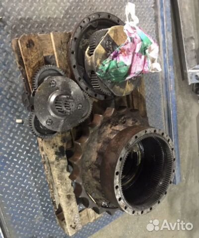Редуктор хода 207-27-00371 komatsu Pc300-7 Редуктор хода 207-27-00371 komatsu Pc300-7