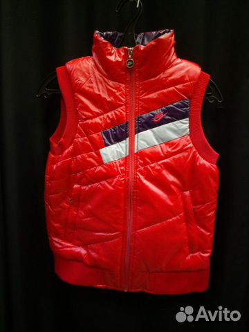Жилетка дутая новая на молнии Жилетка дутая новая на молнии