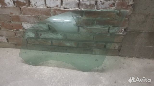 Стекло двери передней левой на Audi Q5 8R