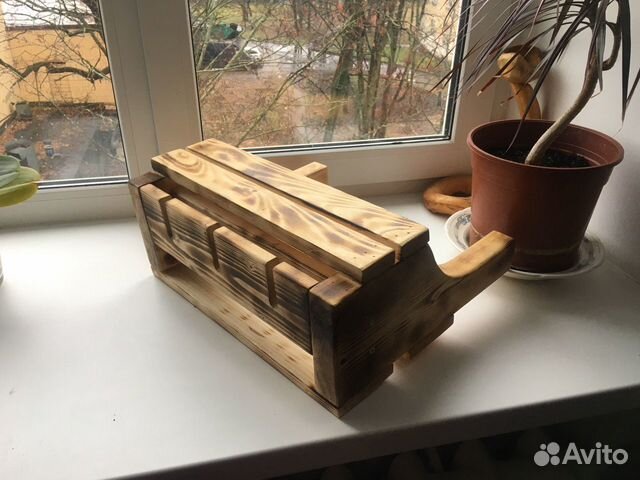 Деревянная полка