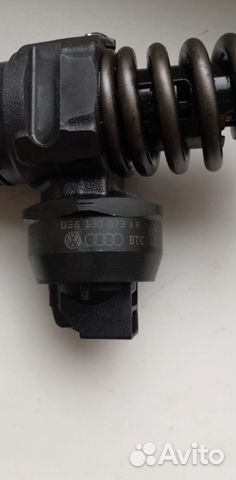 Насос форсунка 03G130073 B Насос форсунка 03G130073 B