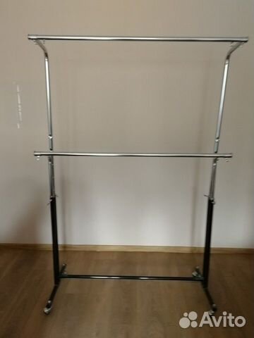 Вешалка для хранения одежды в гардеробную