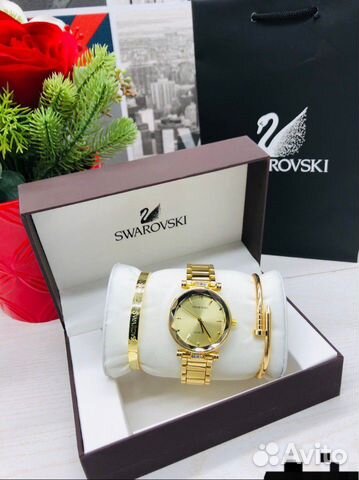 Часы Swarovski с браслетом Часы Swarovski с браслетом