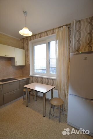 1-к квартира, 35 м², 10/18 эт.