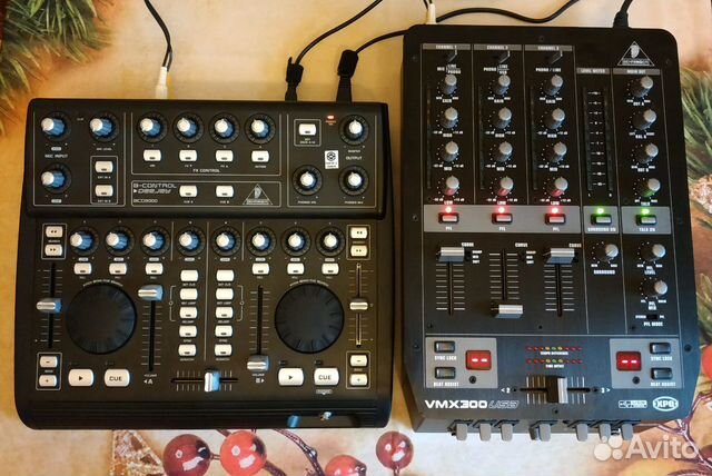 Диджей DJ, звукооператор с оборудованием Диджей DJ, звукооператор с оборудованием
