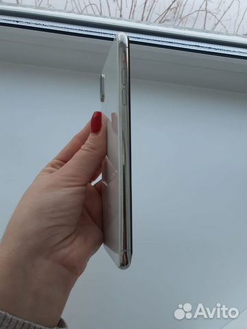 Телефон iPhone