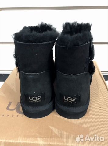 UGG угги, мини с пуговицей черные