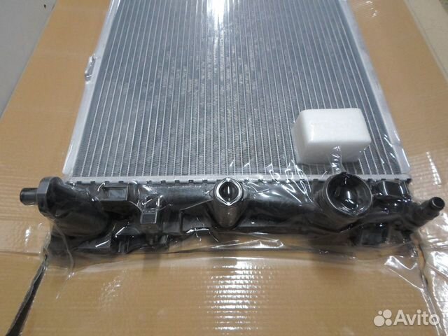 Радиатор основной Мерседес W212 X204 C218 Радиатор основной Мерседес W212 X204 C218
