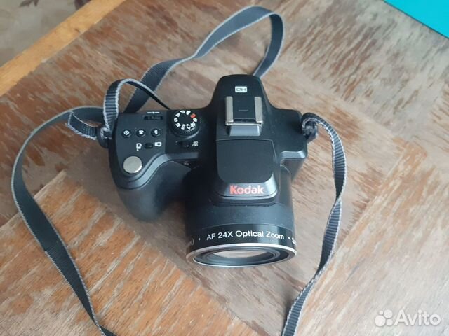 Компактный фотоаппарат Компактный фотоаппарат